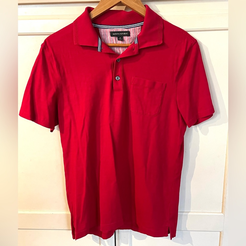 Banana Republic Men’s Red Polo Shirt size Medium